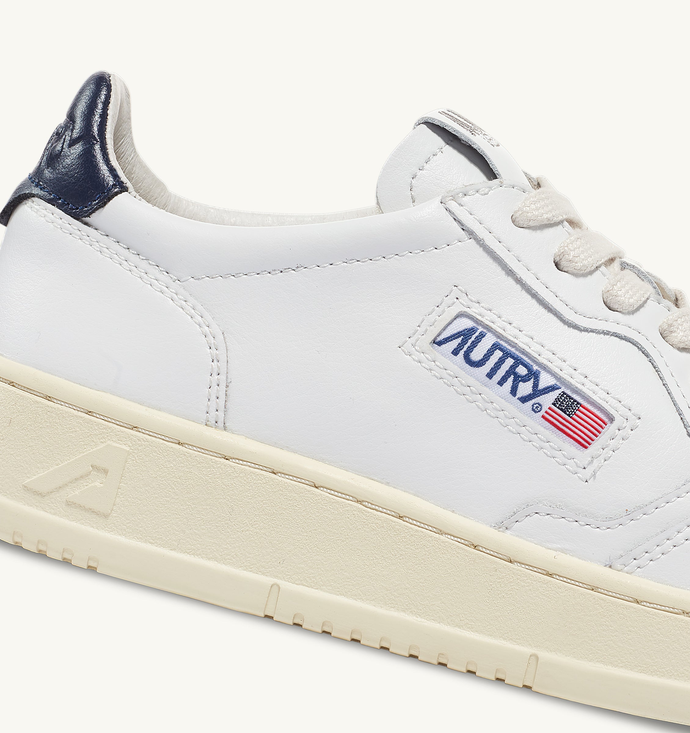 AUTRY Sneakers Uomo Medalist Low Man AULM-LL12-Bianco Space