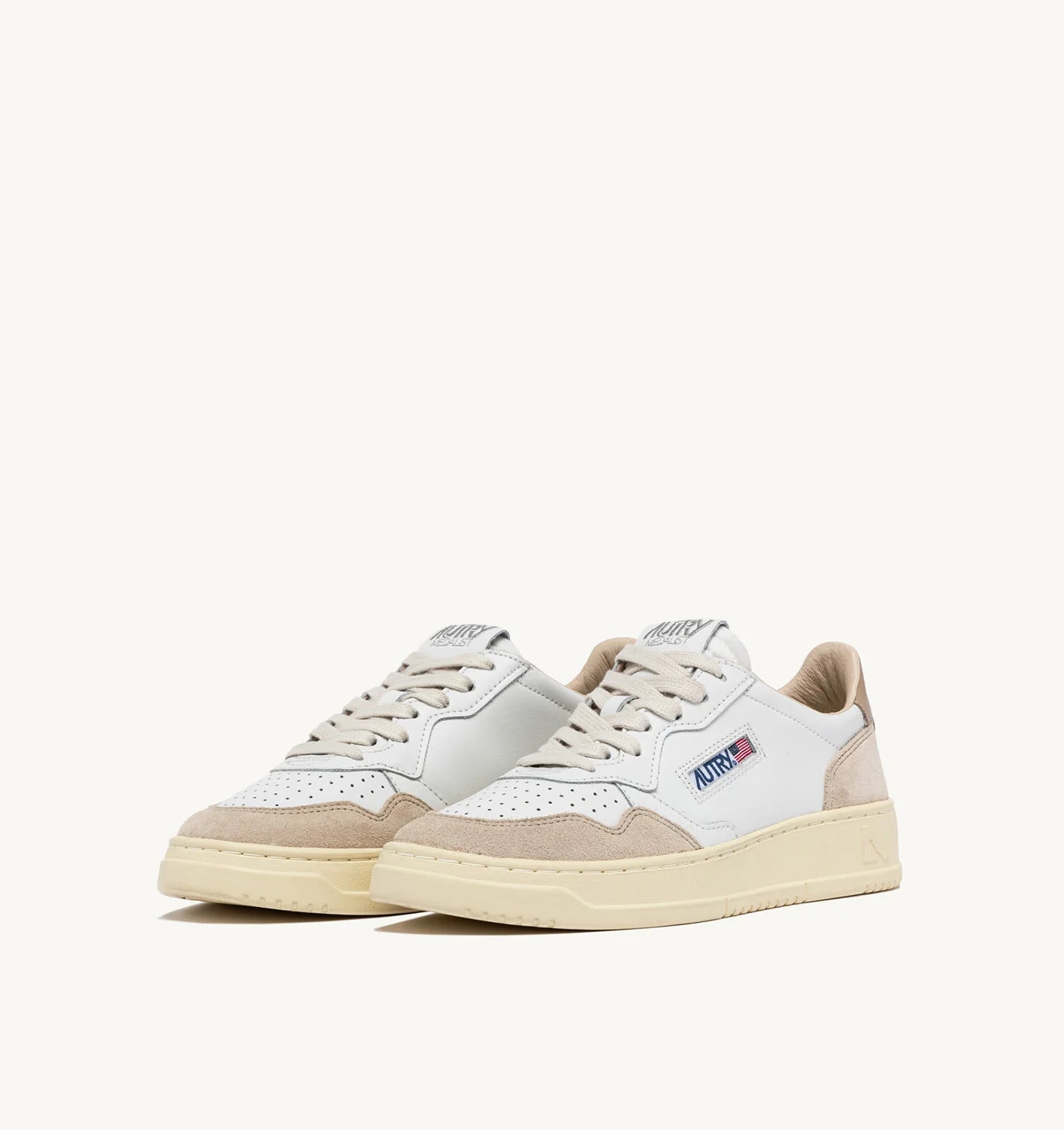 AUTRY Sneakers Donna Medalist Low Woman AULW-LS75-Bianco Pepper