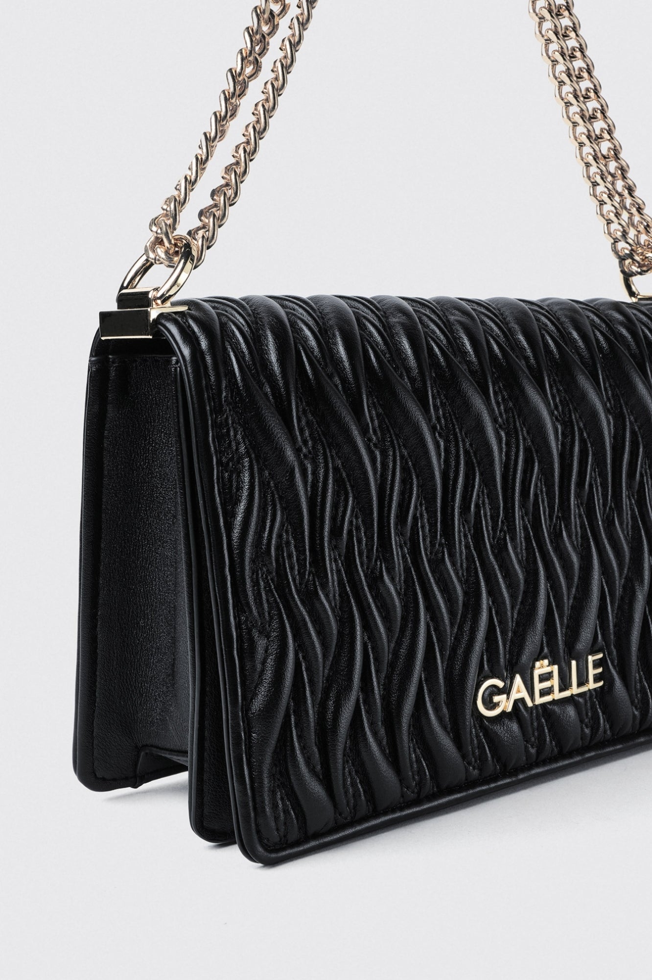 GAELLE PARIS Reg Shoulder Strap Plissè Logo Metallo-Nero